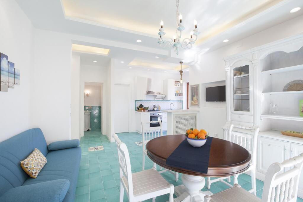 Super Attico Vista Mare Con Piscina Διαμέρισμα Σορέντο Εξωτερικό φωτογραφία