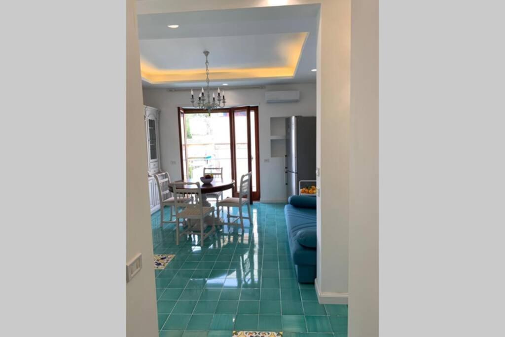 Super Attico Vista Mare Con Piscina Διαμέρισμα Σορέντο Εξωτερικό φωτογραφία