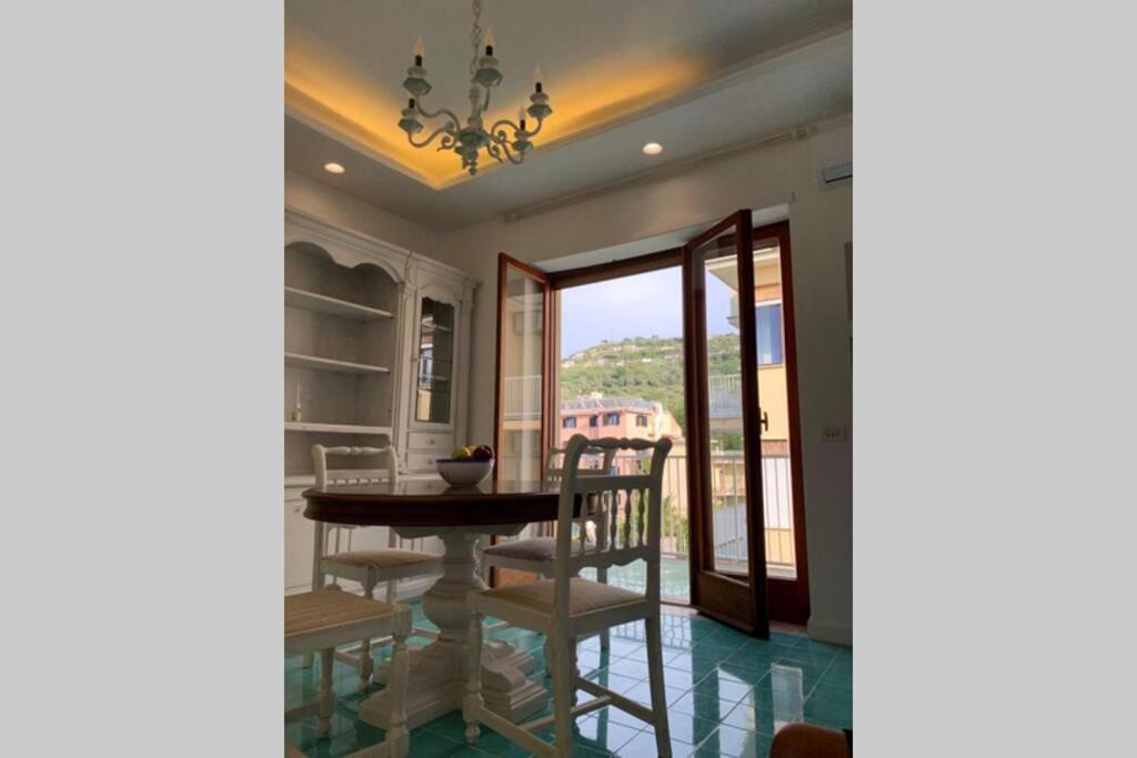 Super Attico Vista Mare Con Piscina Διαμέρισμα Σορέντο Εξωτερικό φωτογραφία