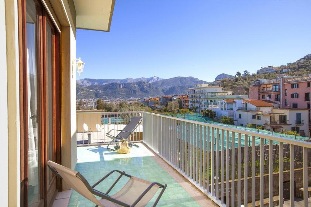Super Attico Vista Mare Con Piscina Διαμέρισμα Σορέντο Εξωτερικό φωτογραφία