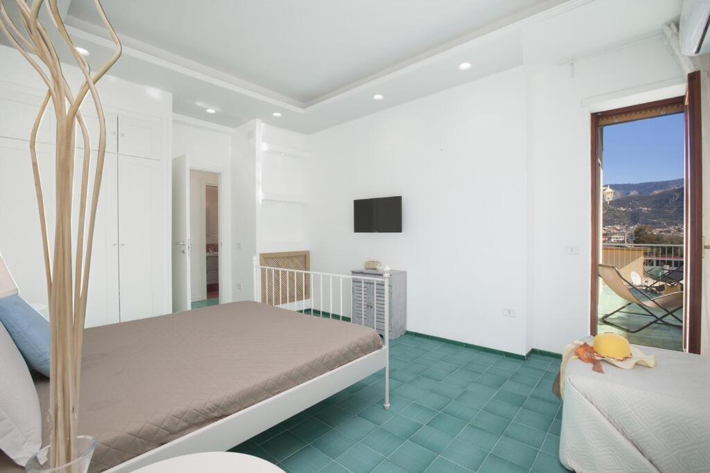 Super Attico Vista Mare Con Piscina Διαμέρισμα Σορέντο Εξωτερικό φωτογραφία
